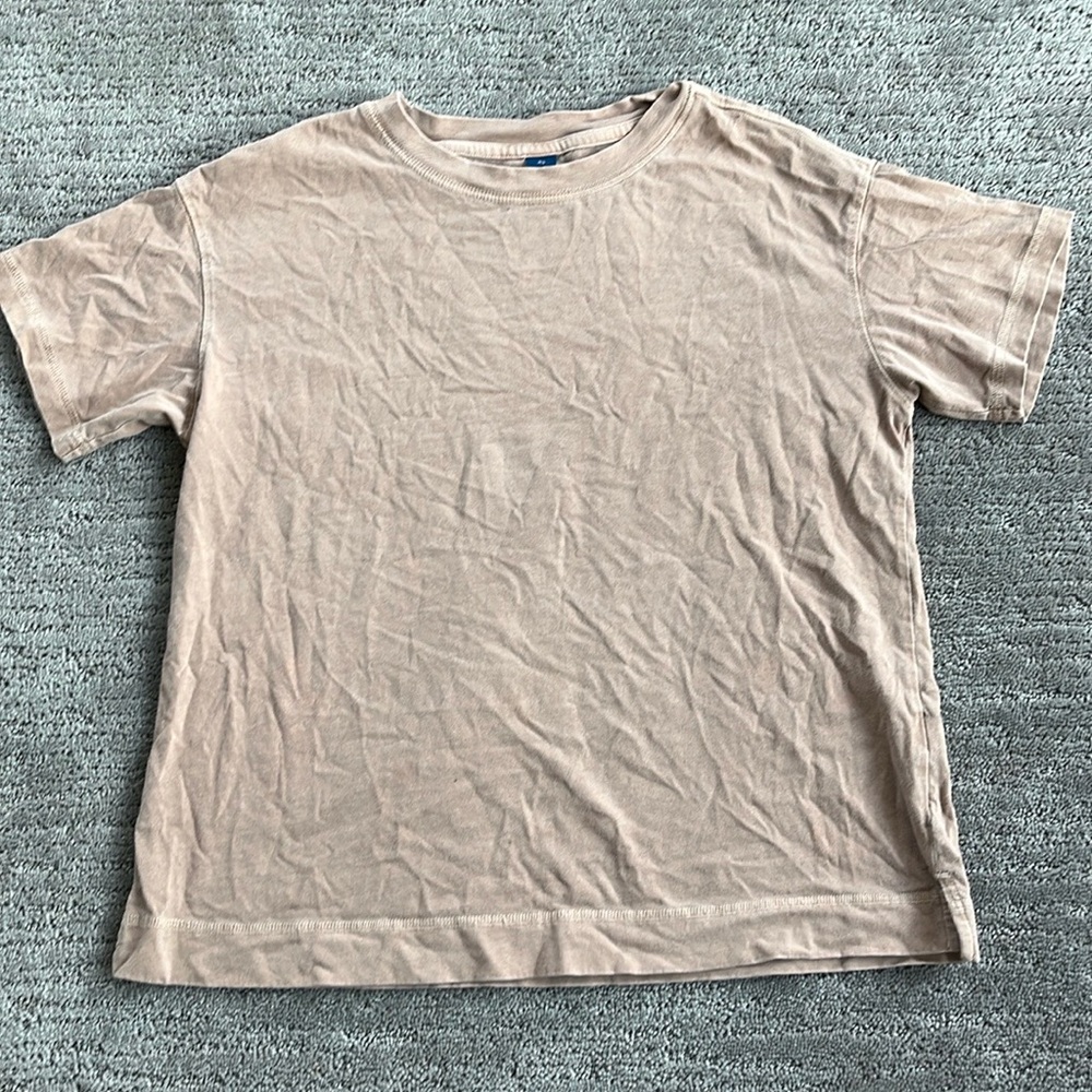 Plain basic short sleeved brown shirt